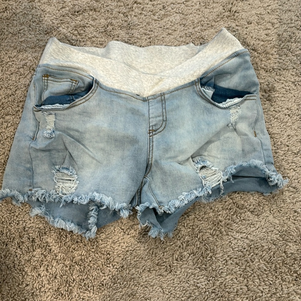 Maternity, short size large